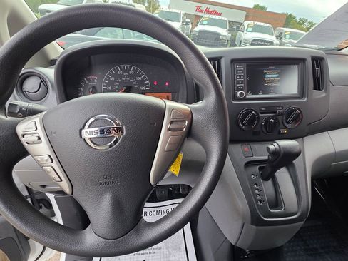 Used 2021 Nissan NV200 S image 17