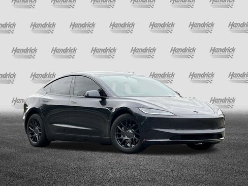 Used 2024 Tesla Model 3 Standard Range RWD image 2