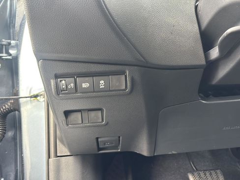 New 2026 Toyota Corolla Cross LE AWD/4WD image 23