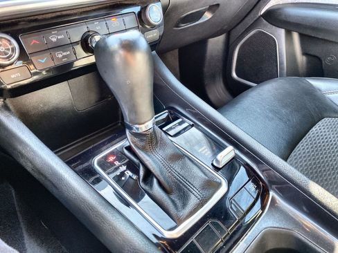 Used 2023 Jeep Compass Latitude image 7