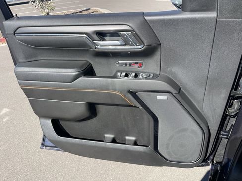 Used 2022 GMC Sierra 1500 AT4 w/ AT4 Premium Package image 23