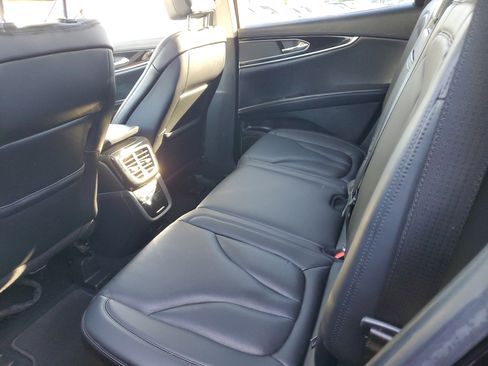 Certified 2023 Lincoln Nautilus Reserve w/ Monochromatic Package image 8