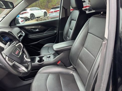 Used 2023 GMC Terrain SLT image 8