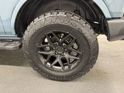 Used 2023 Ford Bronco Outer Banks image 19