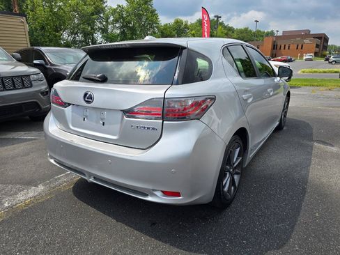 Used 2013 Lexus CT 200h w/ F Sport Pkg w/Nuluxe Trim FWD image 3
