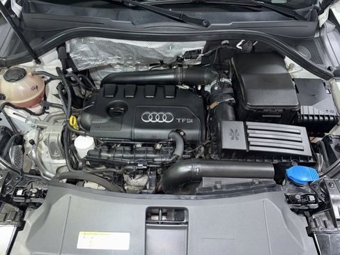 Used 2018 Audi Q3 2.0T Premium image 9
