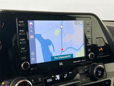 Used 2021 Toyota Highlander XSE image 13