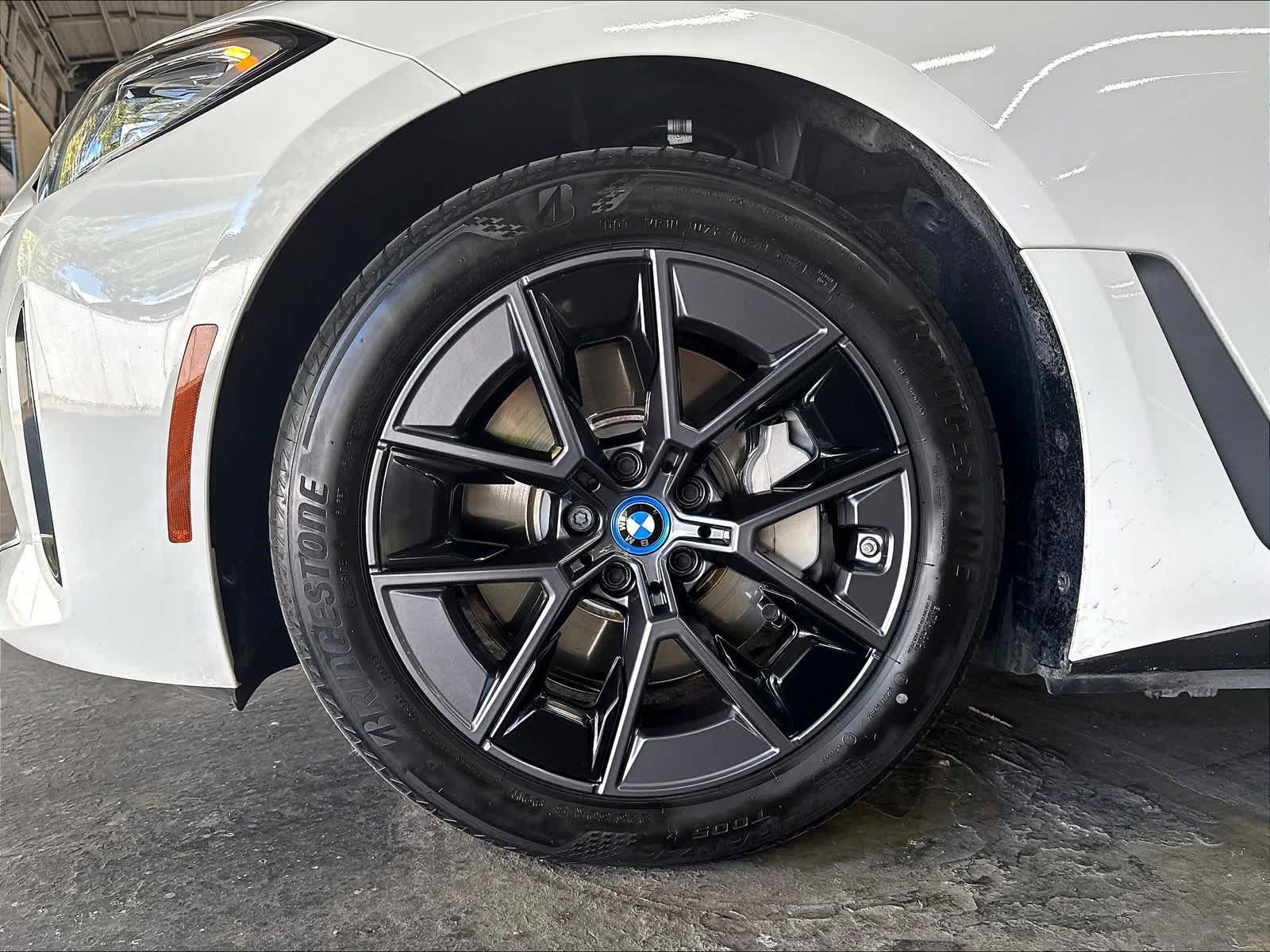 Used 2024 BMW i4 eDrive35 w/ Premium Package RWD image 38