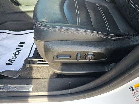 Used 2022 GMC Terrain Denali image 34