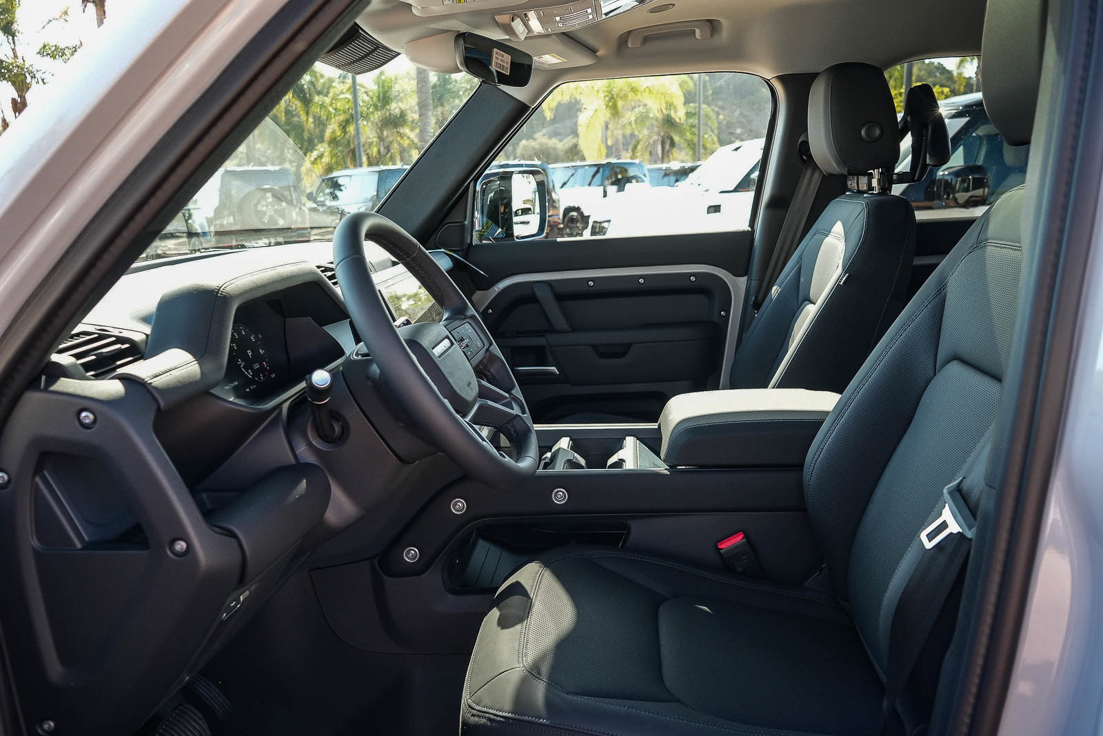 New 2026 Land Rover Defender 110 S AWD/4WD image 17
