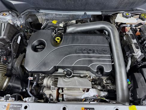 Used 2023 Chevrolet Equinox Premier image 30