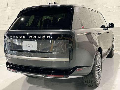New 2026 Land Rover Range Rover Long Wheelbase SE image 3