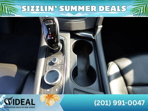 Used 2020 Cadillac XT5 Premium Luxury w/ Platinum Package AWD/4WD image 23