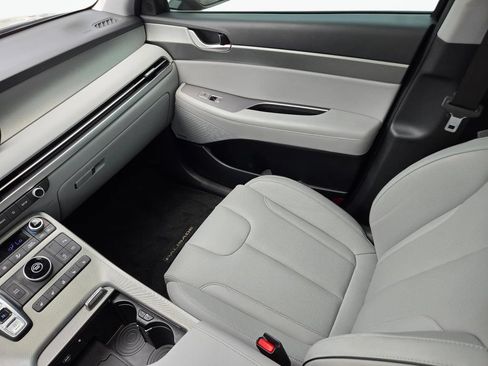 Certified 2024 Hyundai Palisade SEL w/ Premium Package FWD image 21
