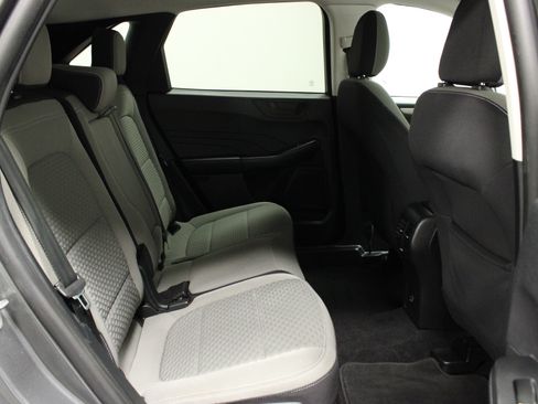 Used 2022 Ford Escape SE w/ SE Sport Appearance Package image 15