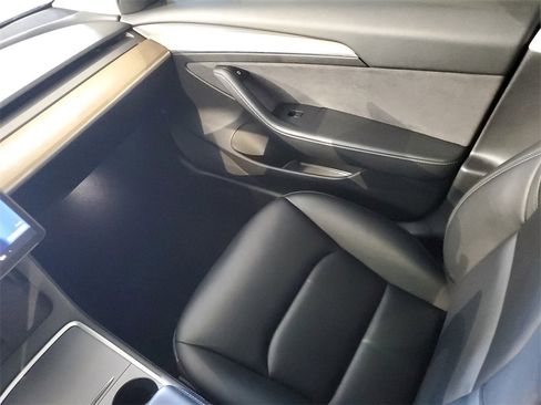 Used 2021 Tesla Model 3 Long Range image 11
