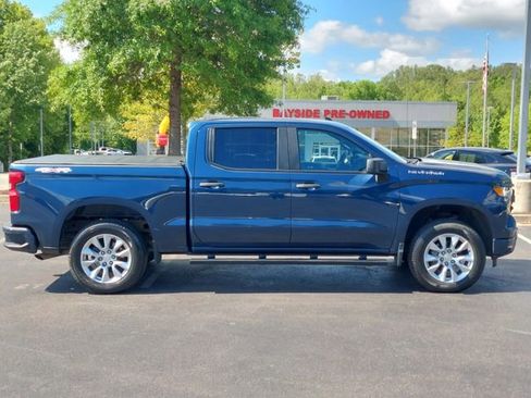 Used 2022 Chevrolet Silverado 1500 Custom AWD/4WD image 11