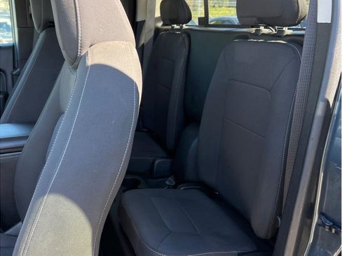 Used 2019 Chevrolet Colorado LT w/ LT Convenience Package image 9