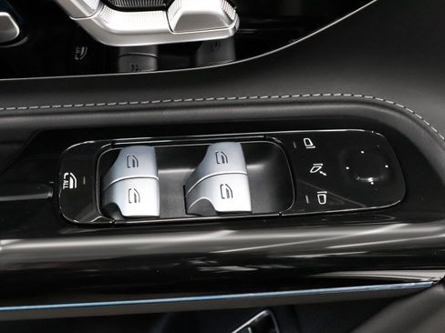 Used 2022 Mercedes-Benz SL 63 AMG 4MATIC image 20