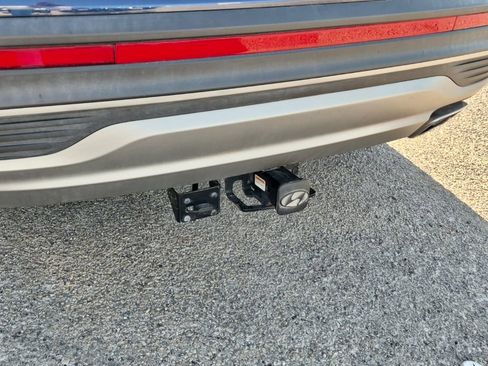 Used 2023 Hyundai Santa Fe SEL image 9