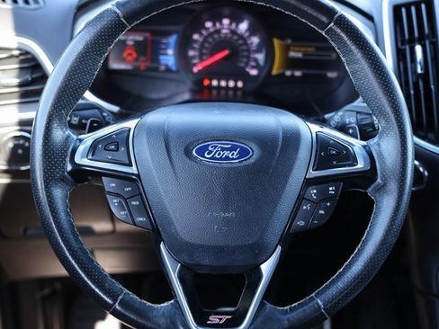 Used 2019 Ford Edge ST image 14