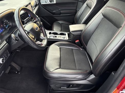 Used 2022 Ford Explorer ST-Line w/ Class IV Trailer Tow Package image 9