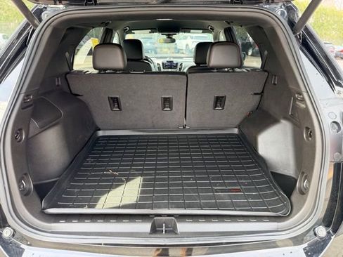 Used 2022 Chevrolet Equinox RS w/ RS Leather Package image 27