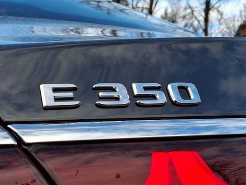 New 2026 Mercedes-Benz E 350 4MATIC Sedan image 20