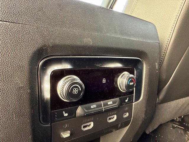 Used 2024 GMC Yukon XL Denali w/ Advanced Technology Package AWD/4WD image 13