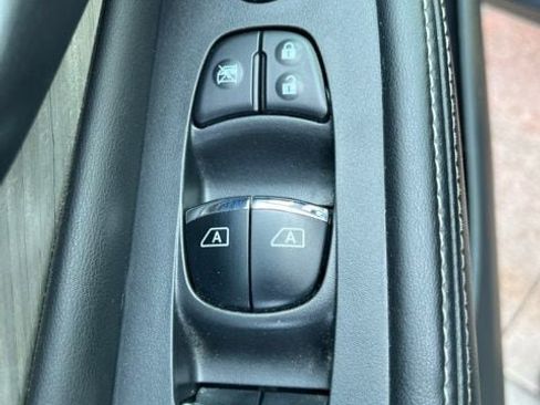 Used 2016 Nissan Murano Platinum AWD/4WD image 19