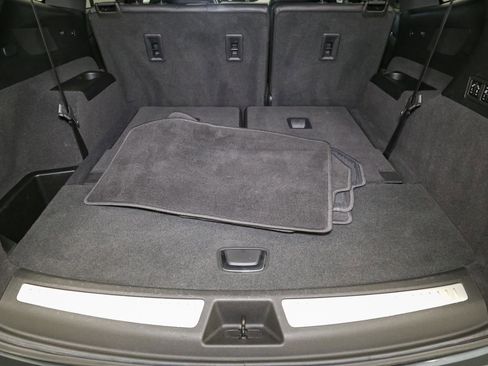 Used 2020 Cadillac XT6 Premium Luxury image 13