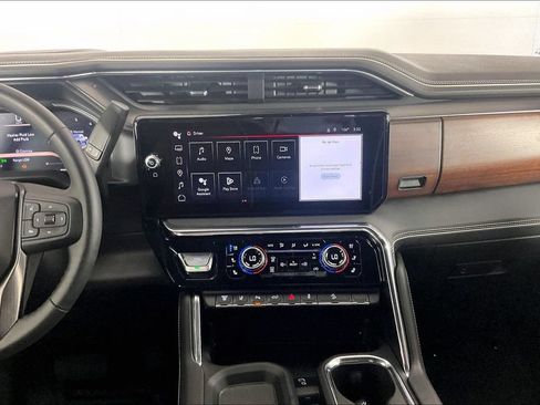 Used 2026 GMC Sierra 2500 Denali Ultimate AWD/4WD image 8