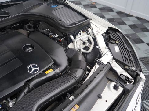 Used 2022 Mercedes-Benz GLC 300 4MATIC w/ Premium Package Lite image 76