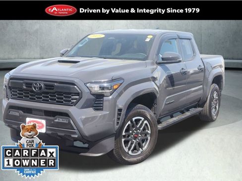 Used 2025 Toyota Tacoma TRD Sport w/ TRD Sport Upgrade Package AWD/4WD image 1