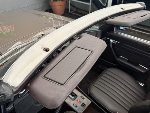 Used 1987 Mercedes-Benz 560 SL image 35