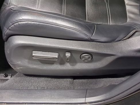 Used 2019 Honda CR-V Touring image 29