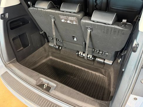 Used 2025 Honda Odyssey Elite image 32