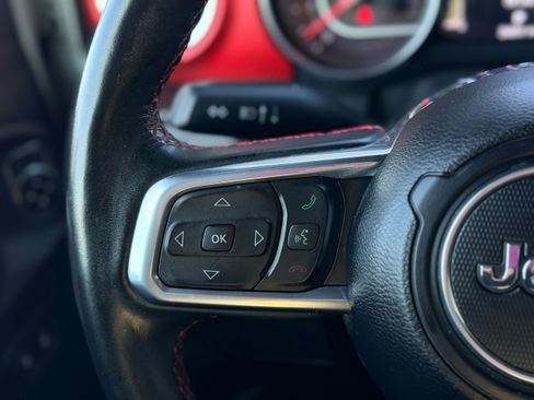 Used 2022 Jeep Gladiator Rubicon w/ Cold Weather Group image 12