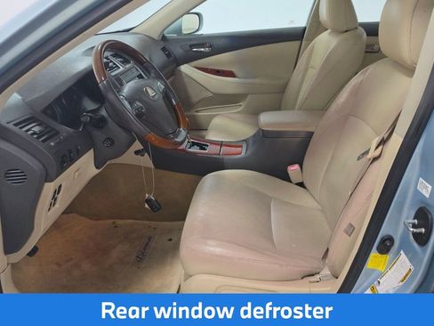 Used 2011 Lexus ES 350 w/ Preferred Accessory Package FWD image 11