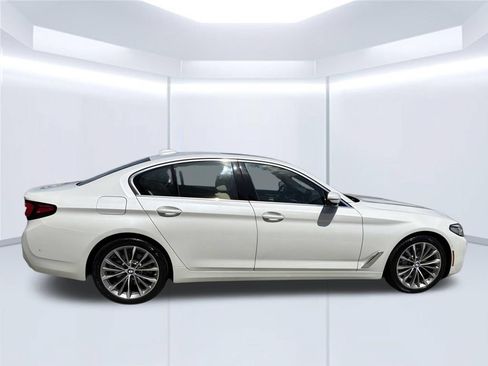 Used 2021 BMW 530i w/ Premium Package RWD image 8