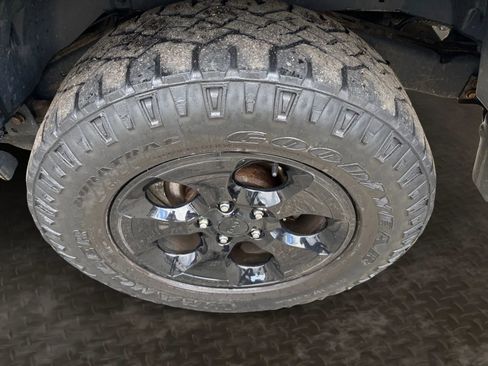 Used 2015 Jeep Wrangler Unlimited Sahara image 29