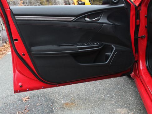 Used 2018 Honda Civic Si image 12