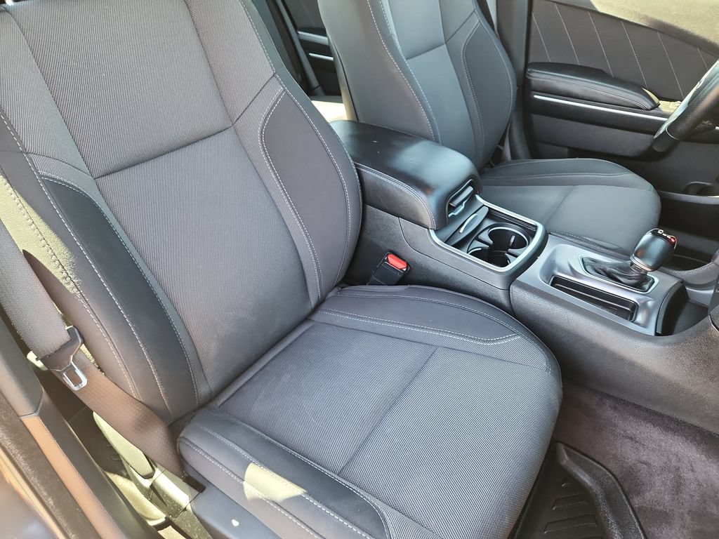 Used 2019 Dodge Charger SXT AWD/4WD image 13