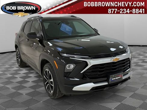 Used 2025 Chevrolet TrailBlazer LT w/ Convenience Package image 1