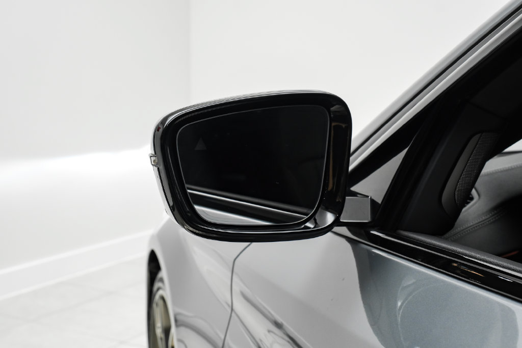 Used 2023 BMW M550i xDrive w/ Executive Package AWD/4WD image 40