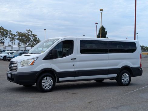 Used 2015 Ford Transit 350 XLT RWD image 3