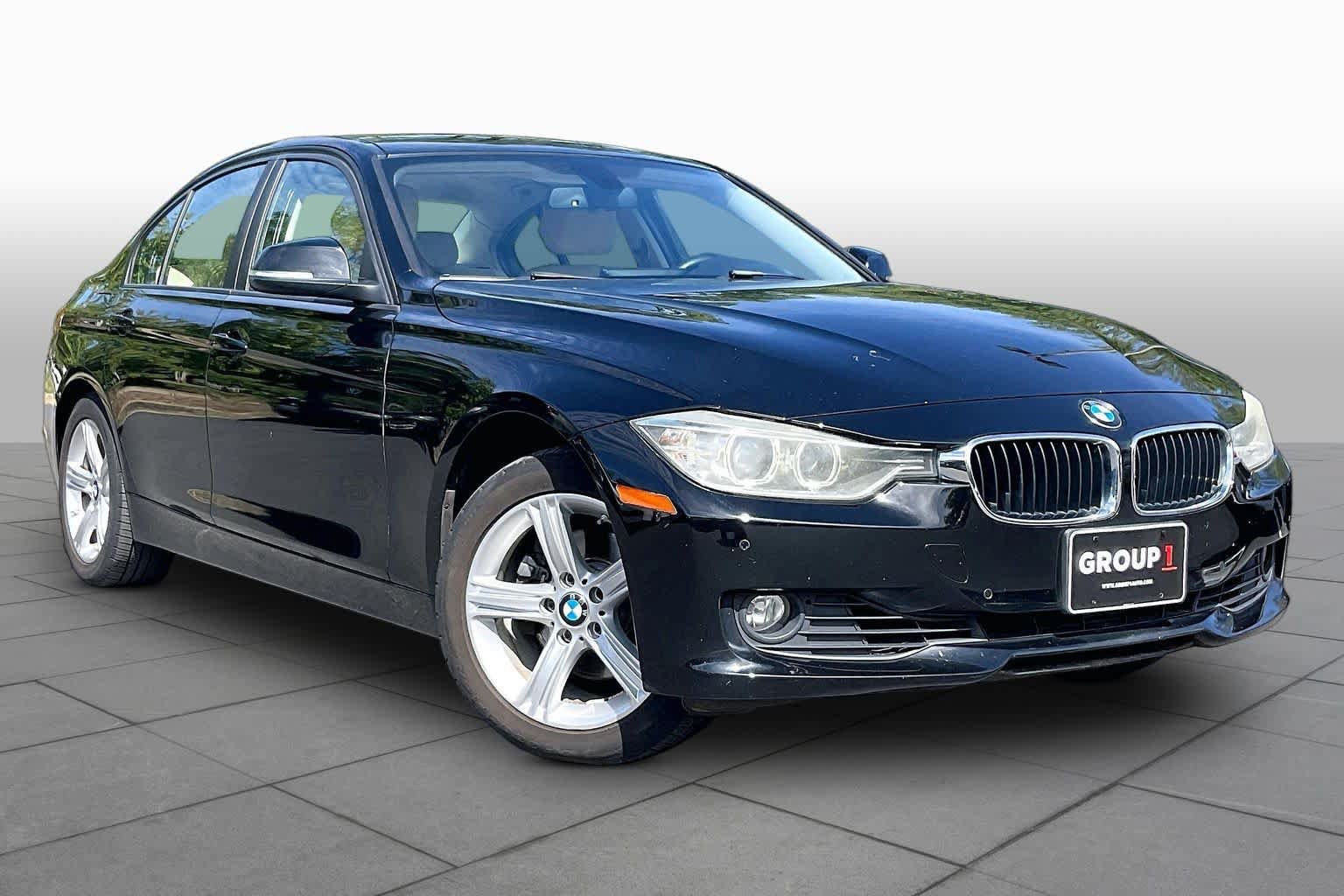 Used 2015 BMW 328i xDrive Sedan AWD/4WD image 2