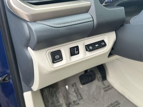 Certified 2023 GMC Acadia Denali w/ Denali Technology Package image 24