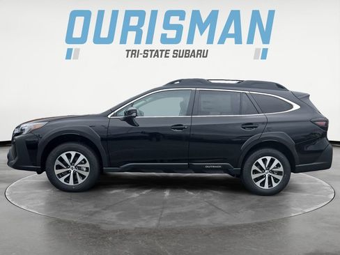 Certified 2025 Subaru Outback Premium image 3
