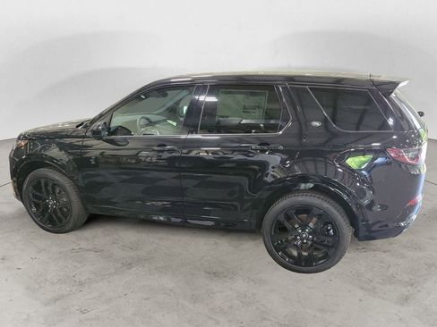 New 2025 Land Rover Discovery Sport Dynamic SE image 2